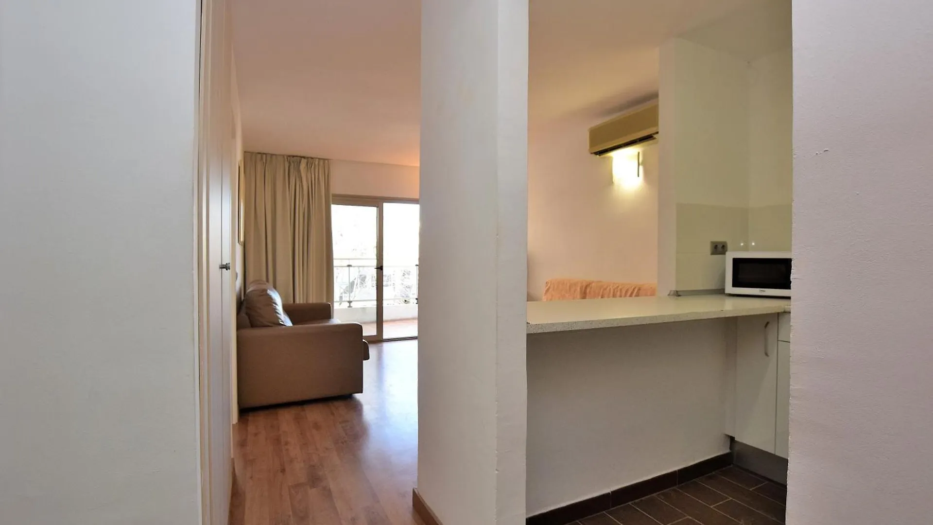 Michelangelo 3 Apartment Salou 0*,  Spain