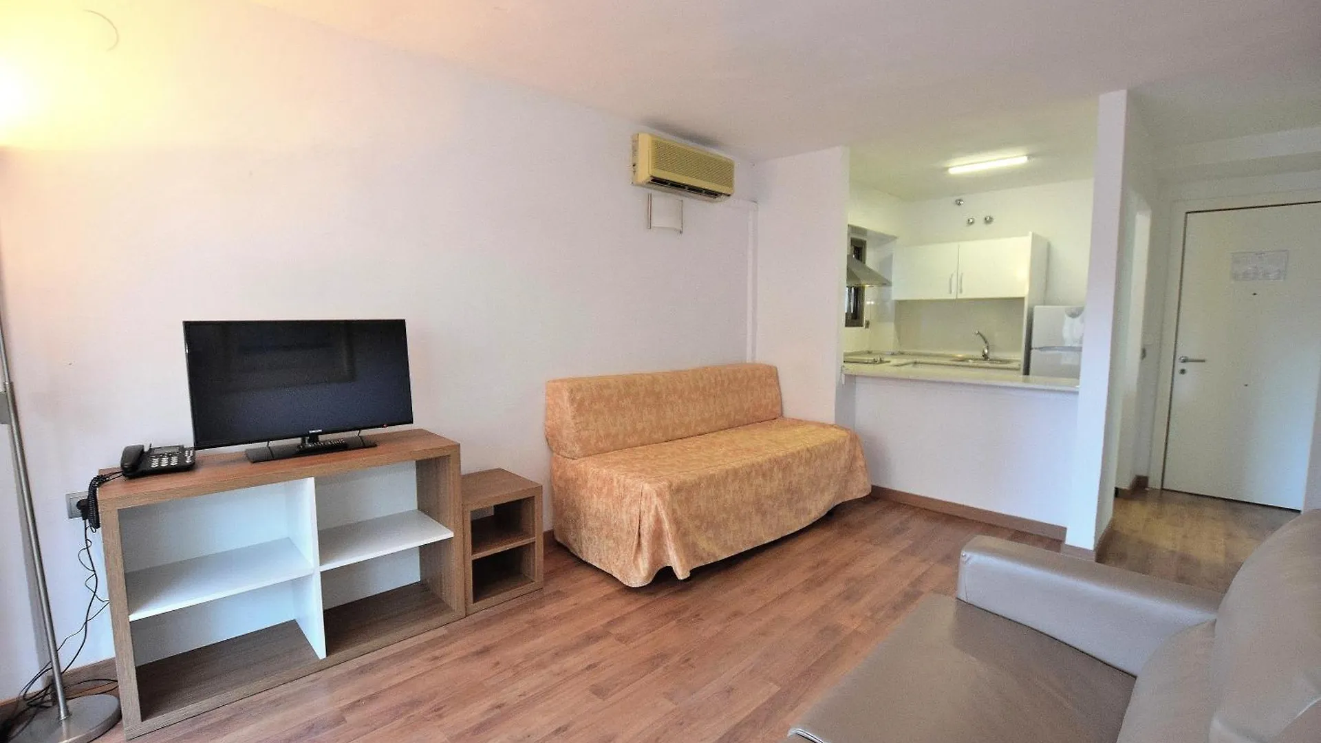 Michelangelo 3 Apartment Salou 0*,